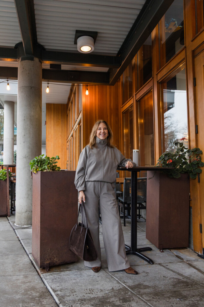 Aritzia Lodge Pant in (Re)essential