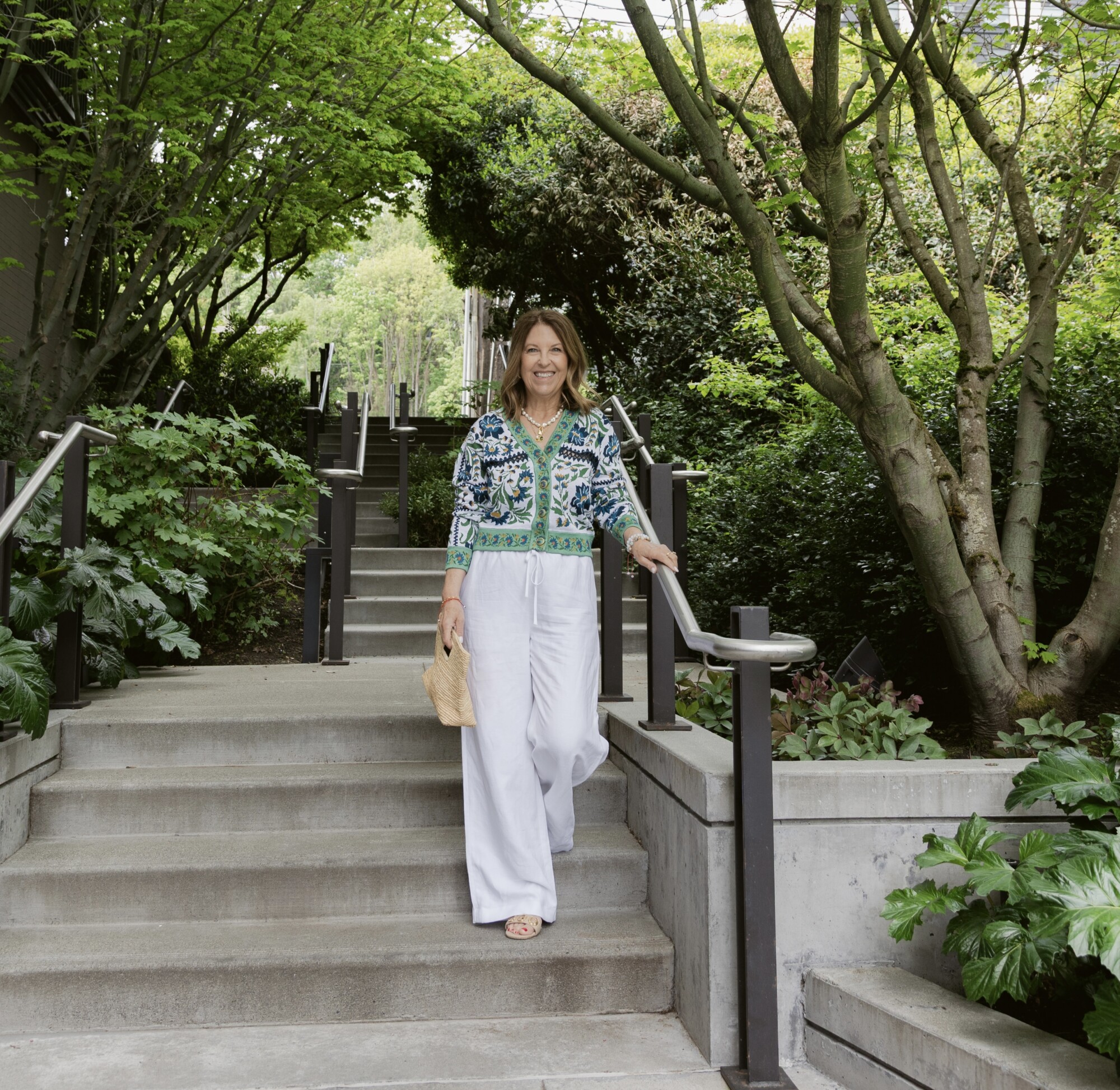 farm rio sweater and arizia lodge cruise linen pants