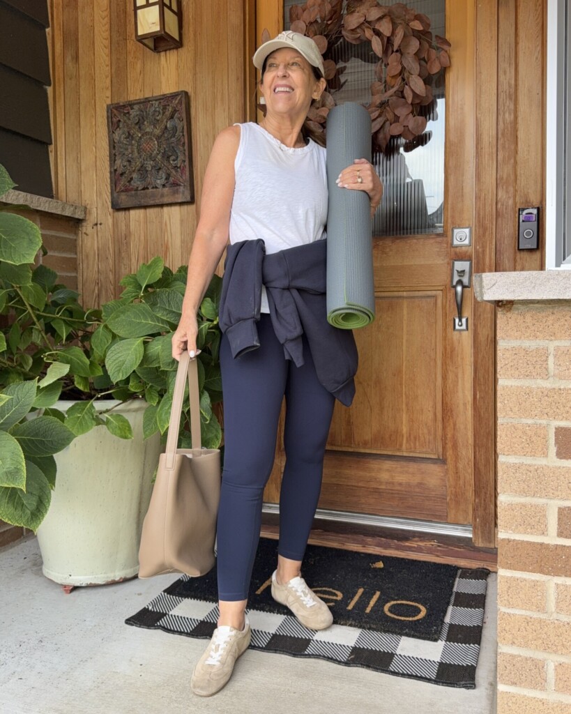 vuori yoga outfit